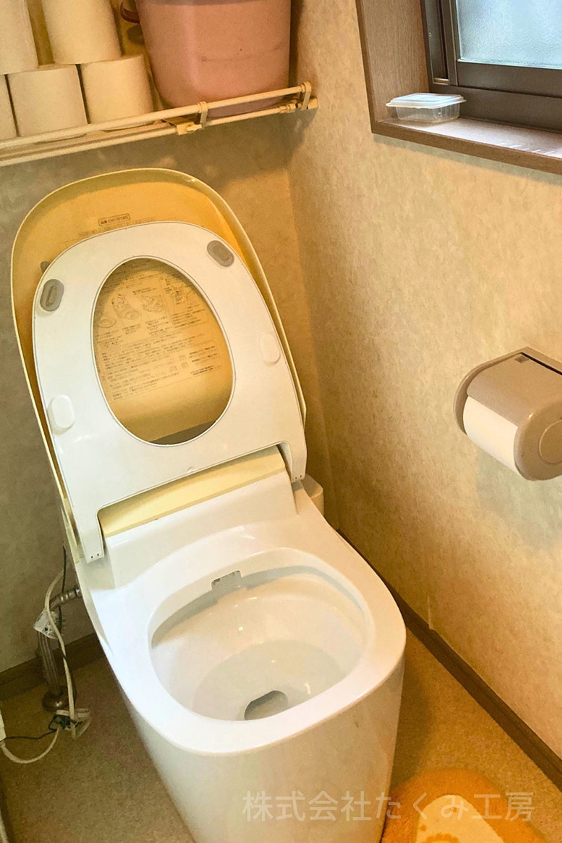トイレリフォーム 施工前(大阪府枚方市)|摂津市 株式会社たくみ工房
