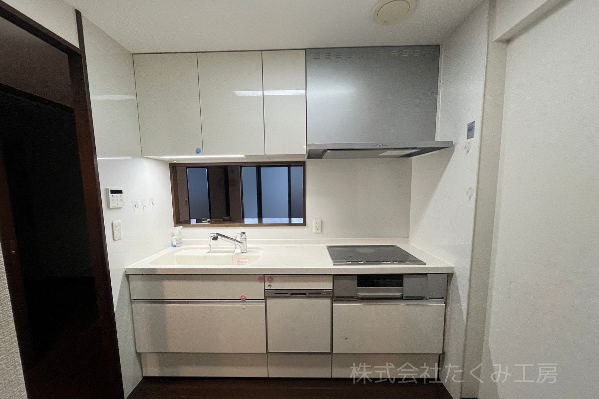 システムキッチンリフォーム 施工前(大阪府大阪市)|摂津市 株式会社たくみ工房