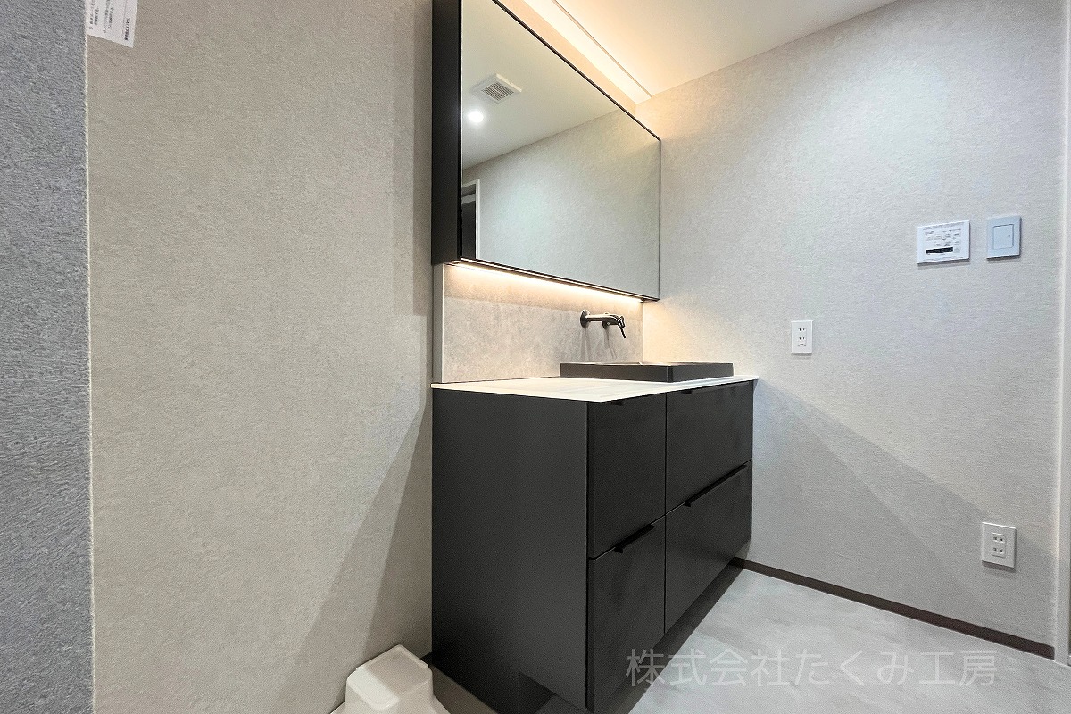 洗面化粧台リフォーム　施工後（大阪府大阪市）｜摂津市 株式会社たくみ工房
