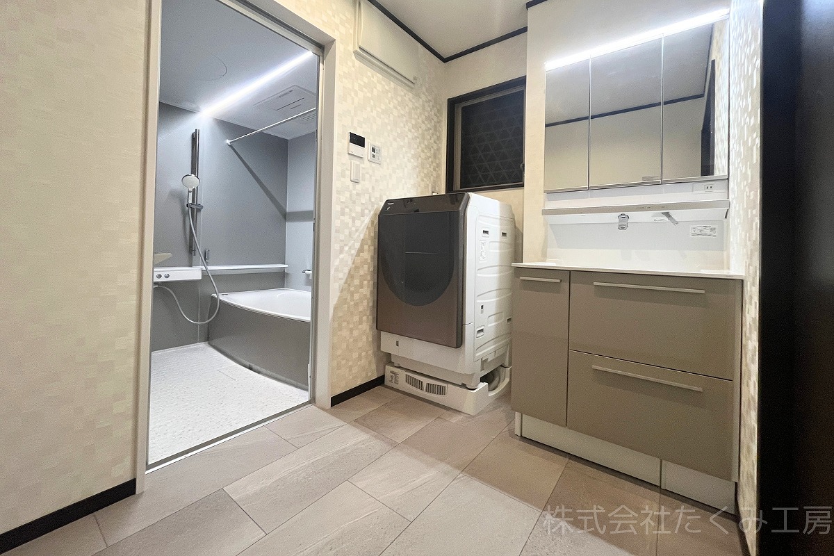 洗面内装工事　施工後（大阪府豊中市）｜摂津市 株式会社たくみ工房