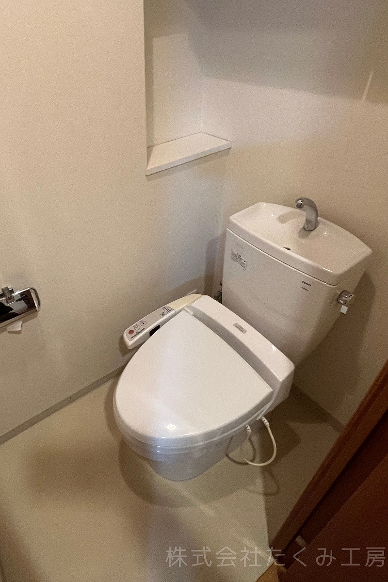 トイレリフォーム　施工前（大阪府大阪市）｜摂津市 株式会社たくみ工房